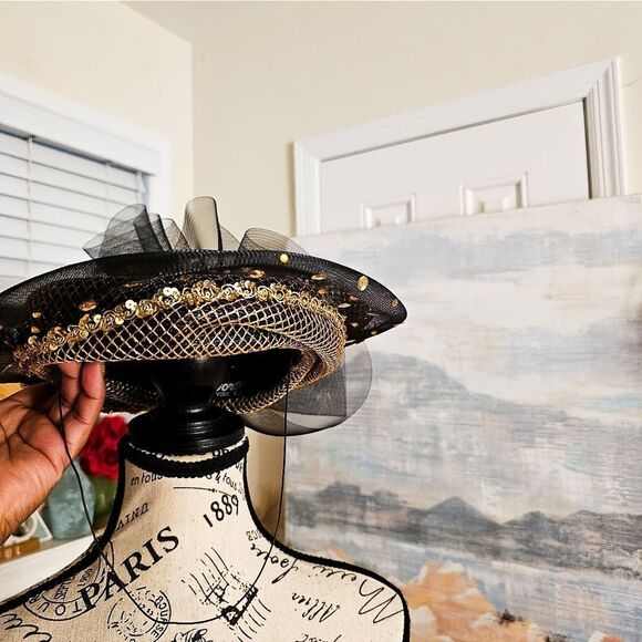 VTG Deborah New York Black & Gold Embellished Mesh Glamour Hat. main image 8